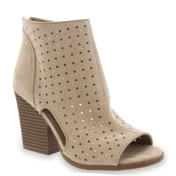 Rampage Vionna Open Toe Bootie Sandals!Soft, man-made upper, Taupe Size 8 - Picture 1 of 9